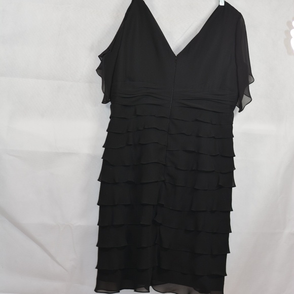 Symphony of Venus SZ 22 Black Dinner Dress - Picture 7 of 12